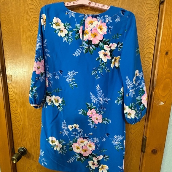 NWOT Ann Taylor Blue with Pink Flower Print Shift Dress Size 6 - Picture 2 of 5